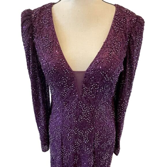 Mac Duggal Beaded Sequined Plunge Neck Evening Gown Style 5177D Sz 6 in Plum New - Picture 3 of 8
